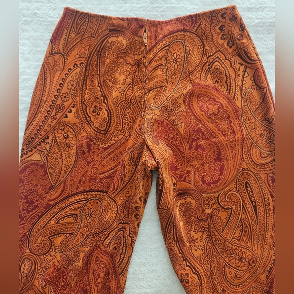 Pants - Paisley Print Wide-Leg Pants